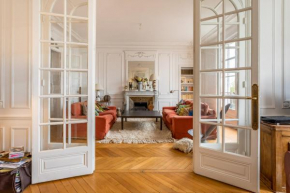 Luxurious traditional french style near Eiffel Tower